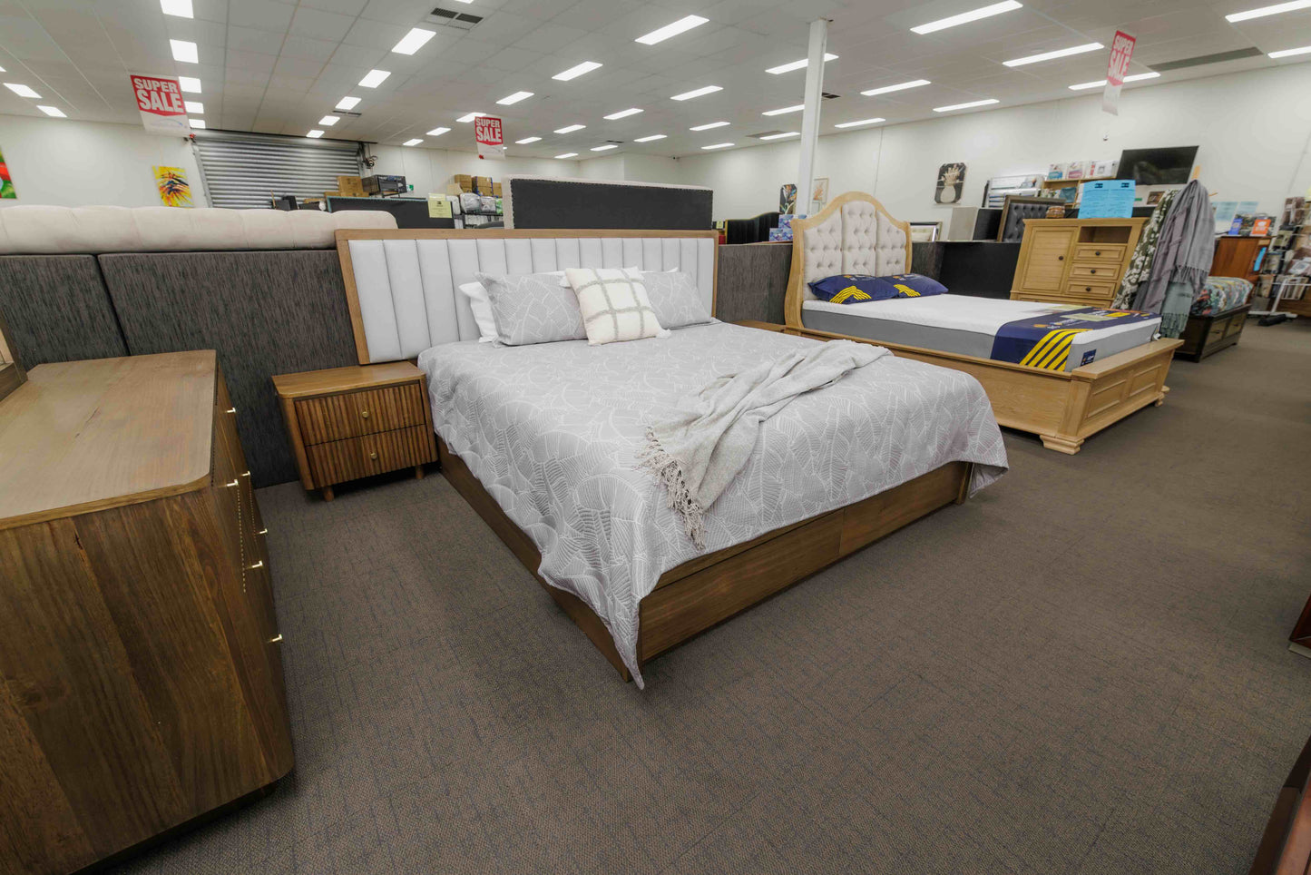 York Storage Bed